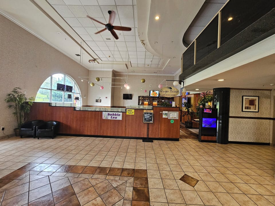 Ramada by Wyndham SeaTac Airport Hotel in SeaTac