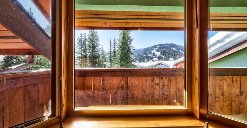 Bedroom view to Morrisey
