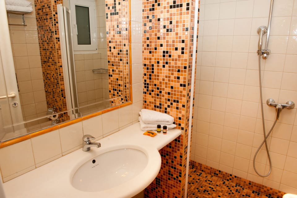 Free toiletries, hair dryer, towels, soap