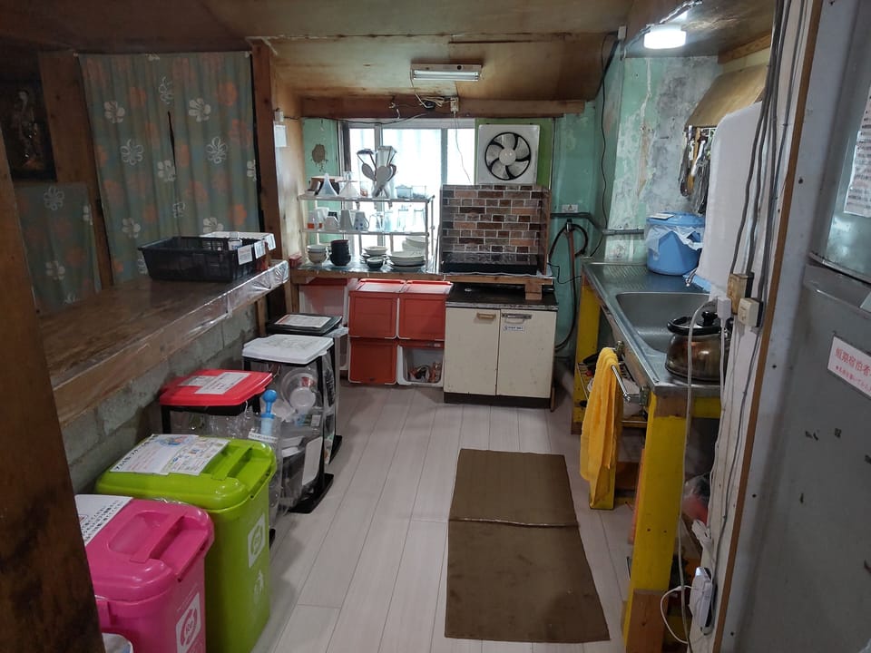 Fridge, microwave, stovetop, toaster