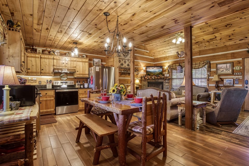 Cabin in the Smoky Mountains "Mountain Magic" - Dining area and living room