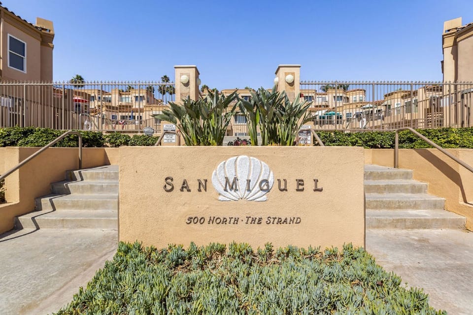 Front San Miguel Complex