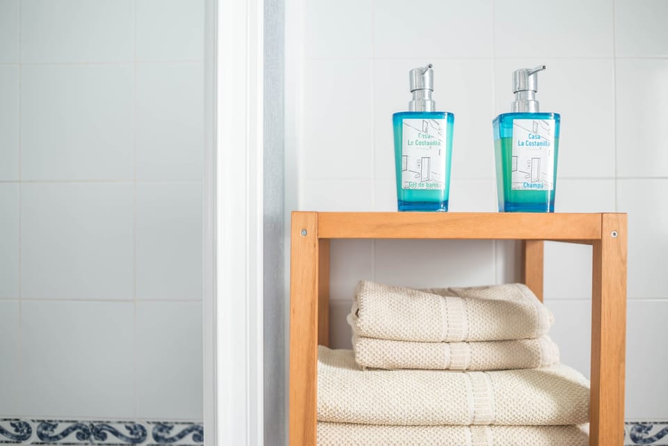Bathroom amenities