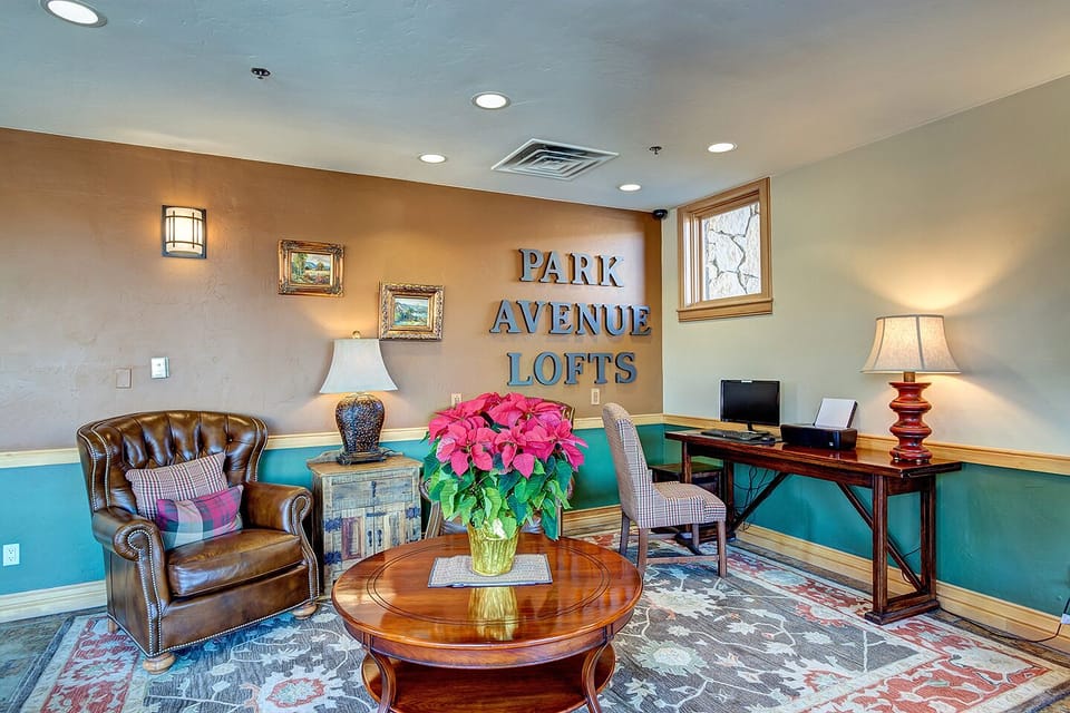 Park Avenue Lofts Complex Lobby Area