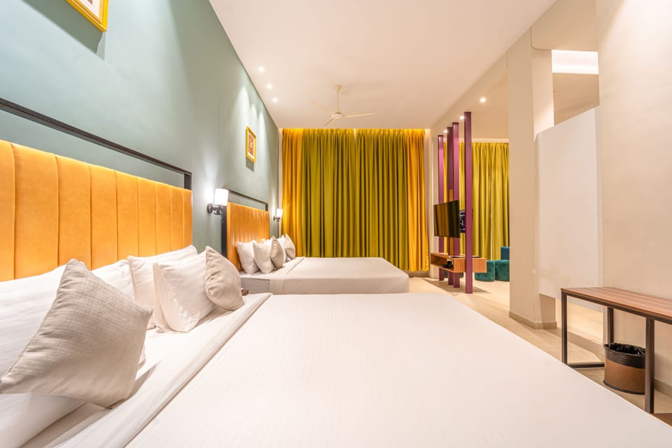 Superior Room | Minibar, desk, WiFi (free), bed sheets