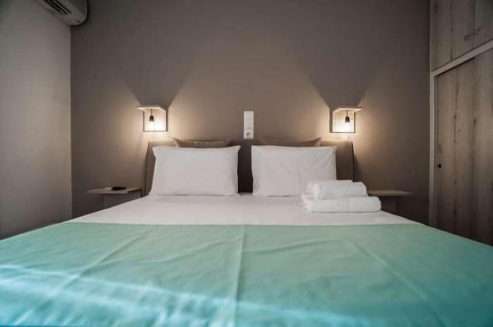 Superior Double Room | Premium bedding, in-room safe, free cribs/infant beds, free WiFi
