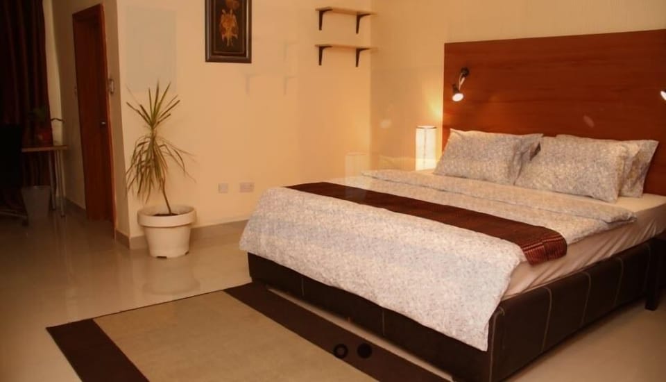 Deluxe Room | In-room safe, free WiFi, bed sheets