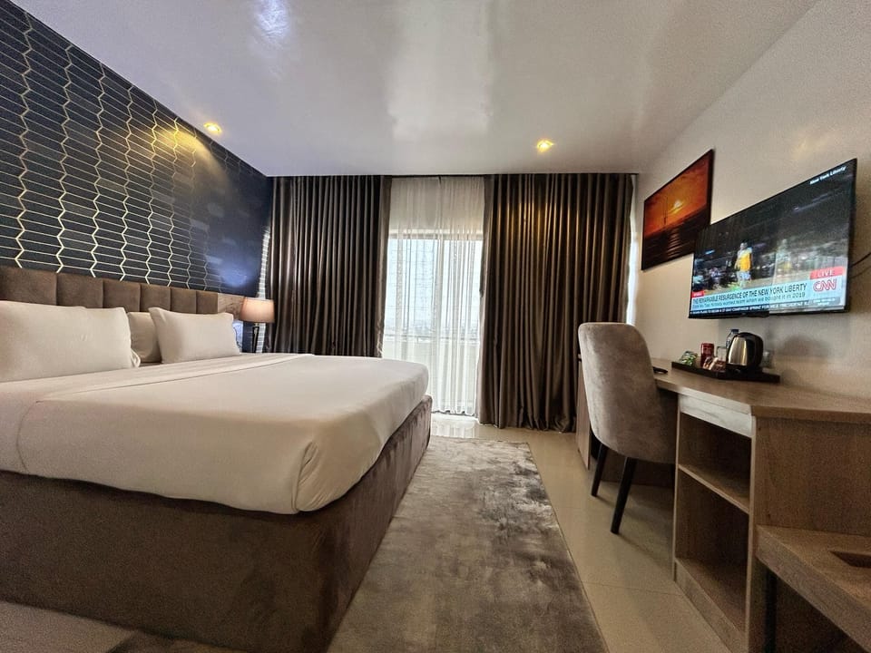 Luxury Room, 1 Queen Bed, Balcony | Egyptian cotton sheets, premium bedding, individually decorated