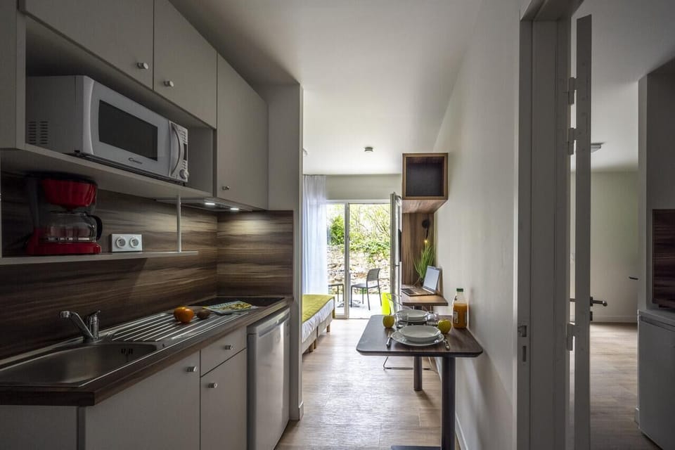 Private kitchenette