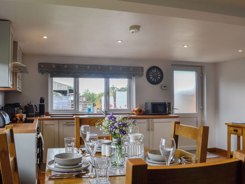 Kitchen/diner | Hillside Cottage, Willington, near Whitchurch