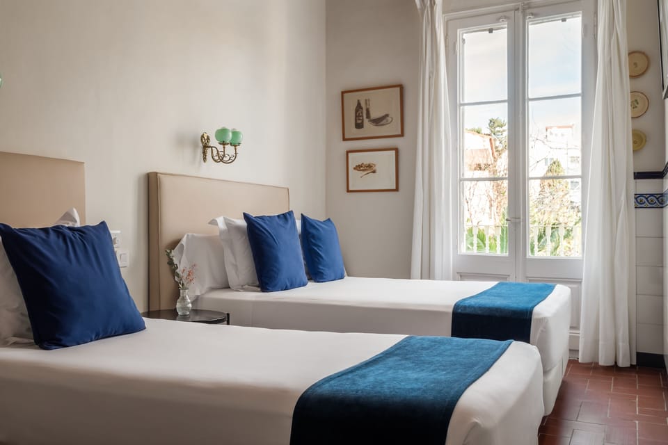 Minibar, in-room safe, free WiFi, bed sheets