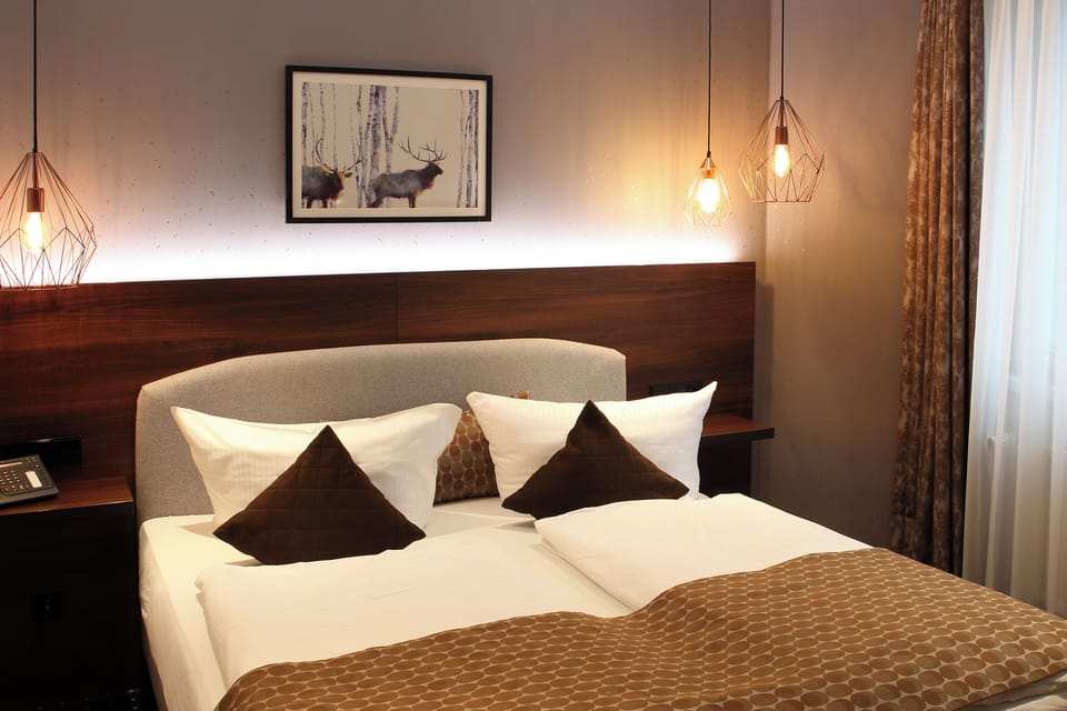 Premium bedding, minibar, in-room safe, desk