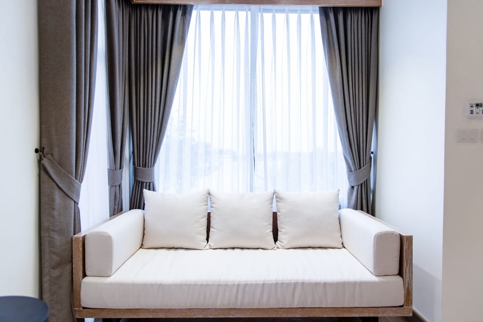 Premium bedding, minibar, in-room safe, free WiFi