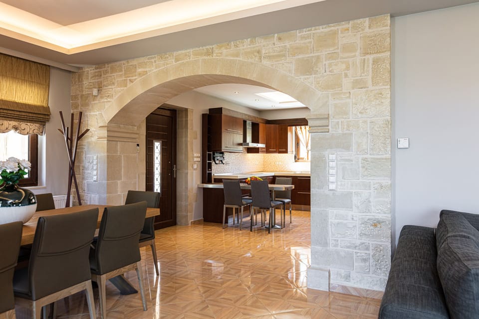 Nice combination of stone and wood
