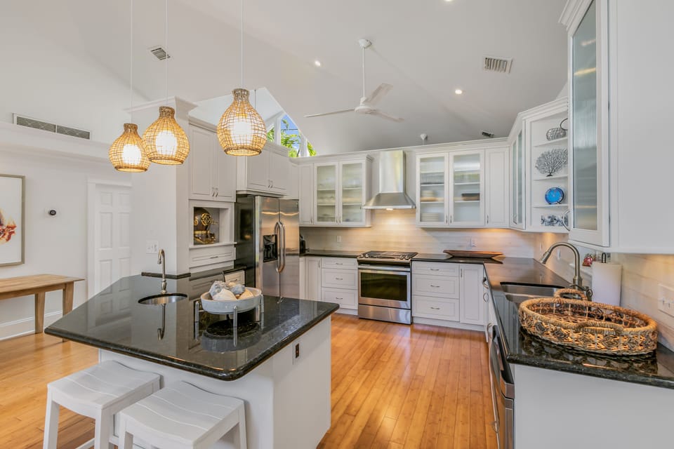 Updated kitchen with bar seating for 2