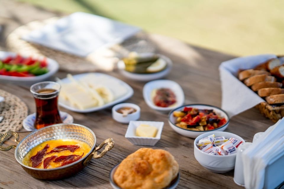Free daily full breakfast
