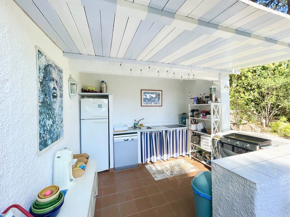 VILLA 500 mts to the beach.PLATJA DE PALS-COSTA BRAVA-Capacity for 7 people-