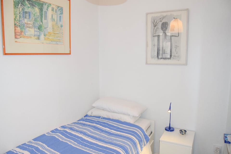 VILLA 500 mts to the beach.PLATJA DE PALS-COSTA BRAVA-Capacity for 7 people-
