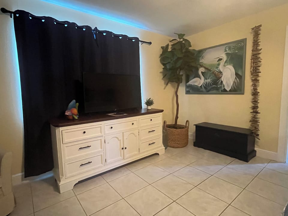 Master bedroom with 46" TV