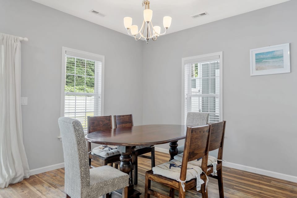 BB37: The E Gull Has Landed | Bottom Level Dining Area