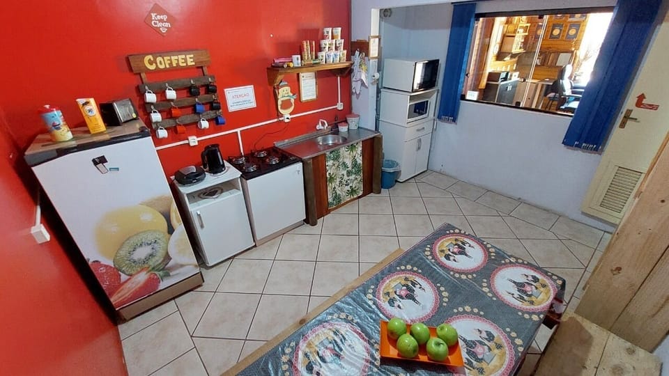 African | Private kitchen | Fridge, microwave, oven, toaster
