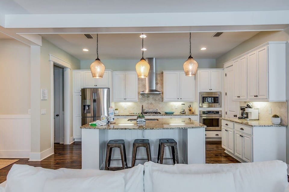 Breakfast Bar with Seating for Three