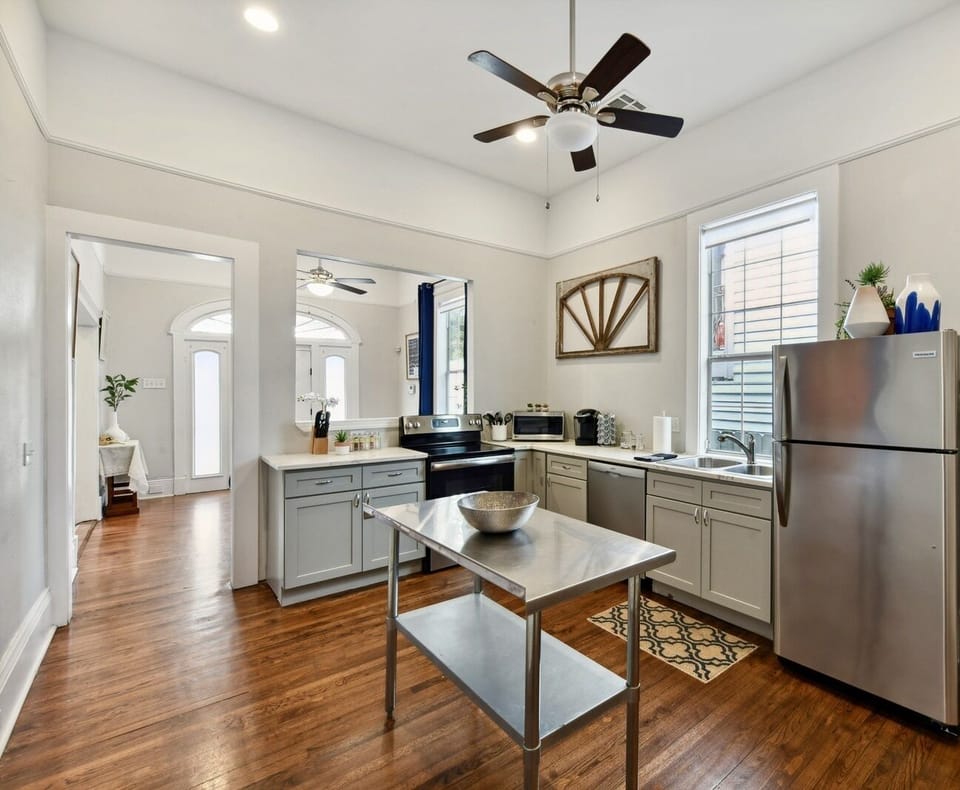Kitchen. 