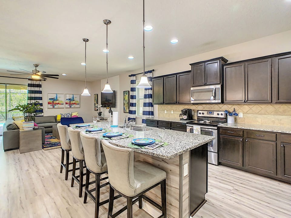 Full Modern Kitchen