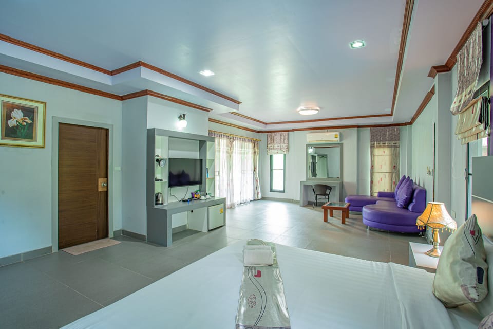 Deluxe Double Room | Free WiFi