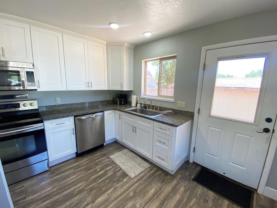 Save on dining out with a fully equipped kitchen that's perfect for preparing meals before or after your Southern Utah adventures.