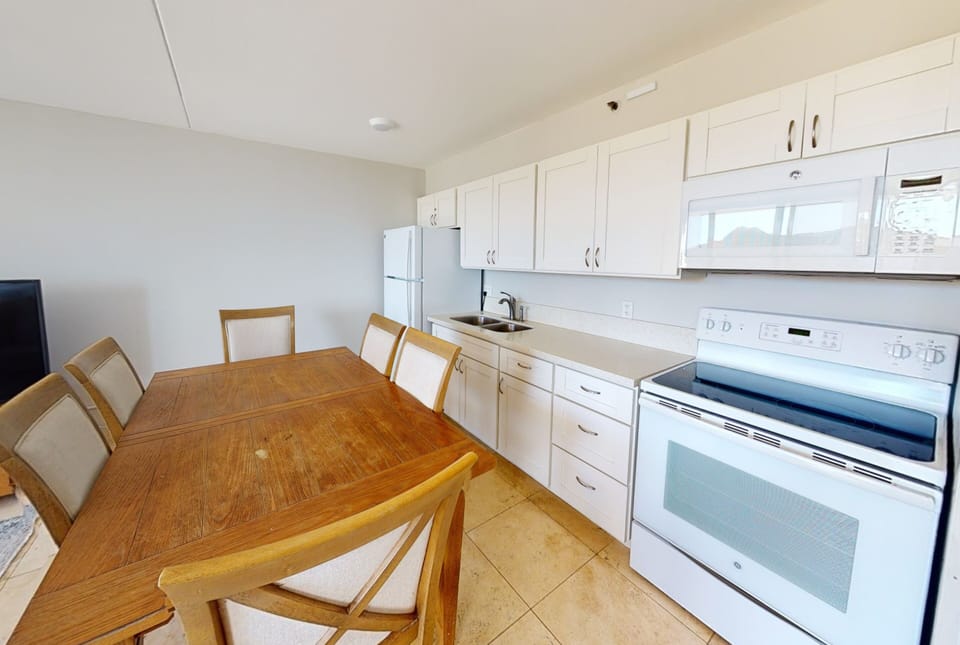 Chair, Furniture, Flooring, Hardwood, Floor