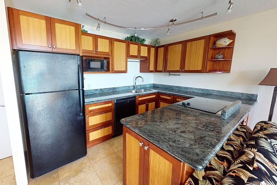 Room, Indoors, Kitchen, Hardwood, Oven