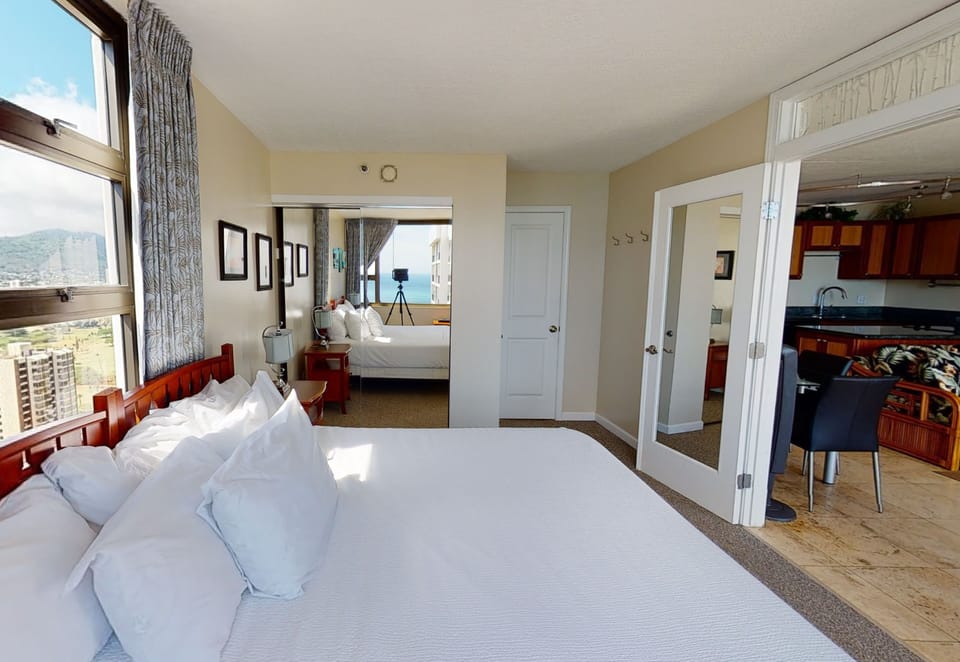 Furniture, Bedroom, Room, Indoors, Bed