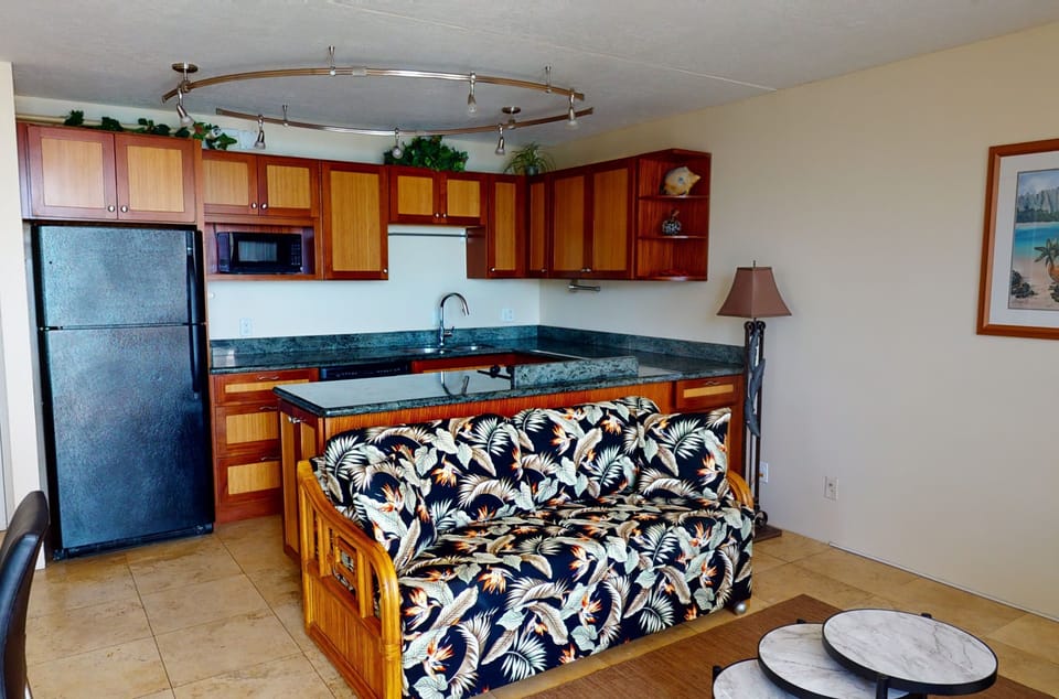 Flooring, Room, Indoors, Hardwood, Furniture