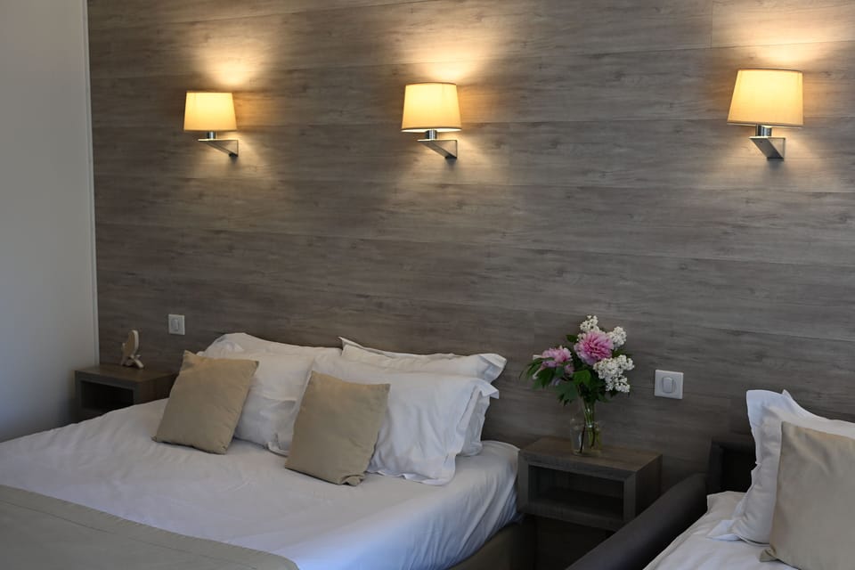Standard Triple Room | Premium bedding, in-room safe, desk, soundproofing
