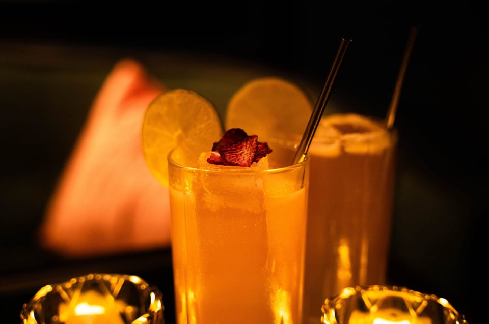 Cocktail bar