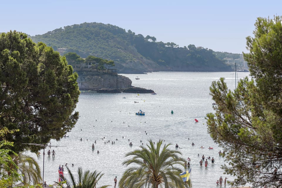 Beach nearby, white sand