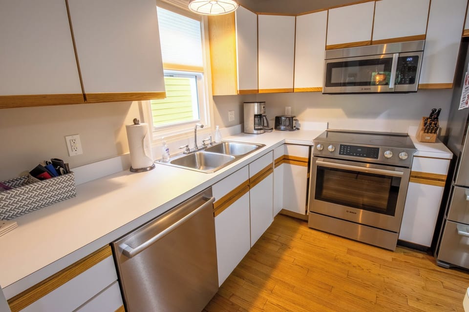 Main Level | Kitchen