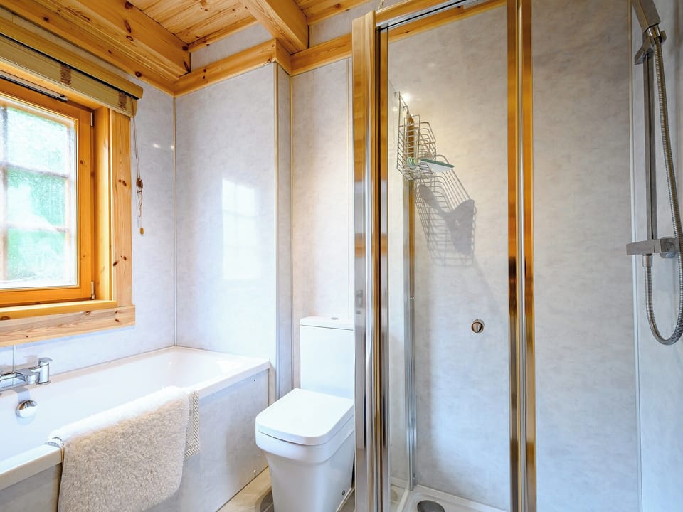 Bathroom | Larch - Archarn Estate Lodges, Killin, near Crianlarich