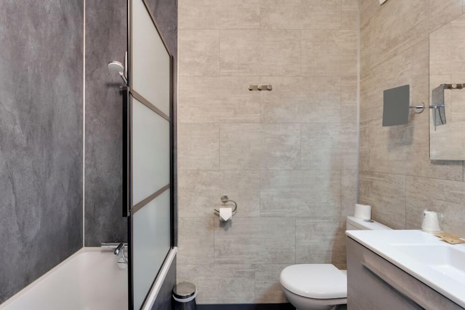 Comfort Double Room, Private Bathroom | Select Comfort beds, desk, free WiFi, bed sheets