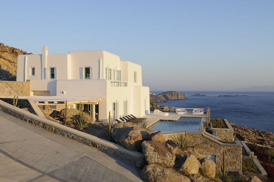 House | 7 bedrooms, in-room safe, bed sheets