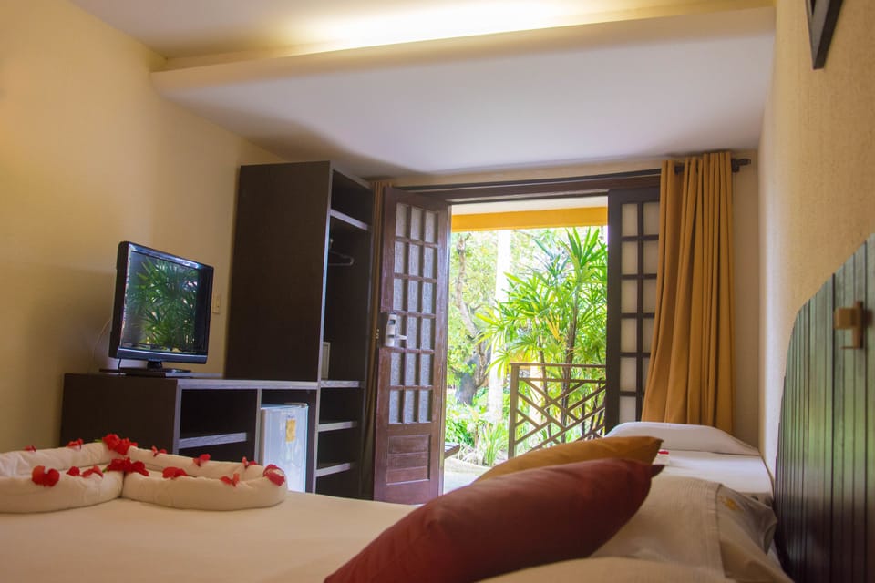 Deluxe Double Room, Balcony | Minibar, desk, WiFi (free), individually furnished