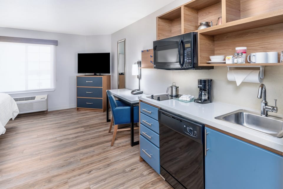 Studio Suite, 2 Queen Beds | In-room safe, desk, iron/ironing board, free WiFi