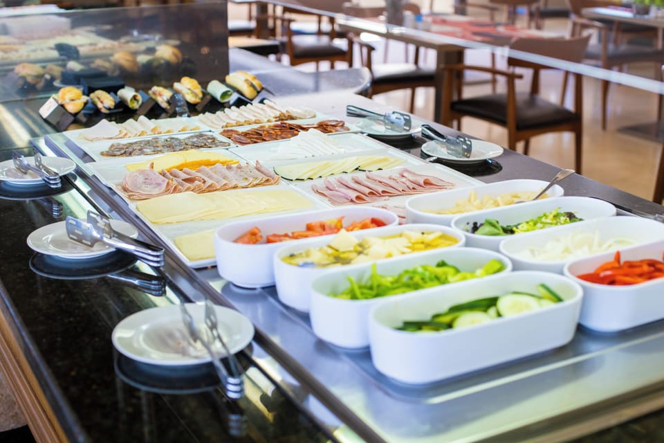 Daily buffet breakfast for a fee