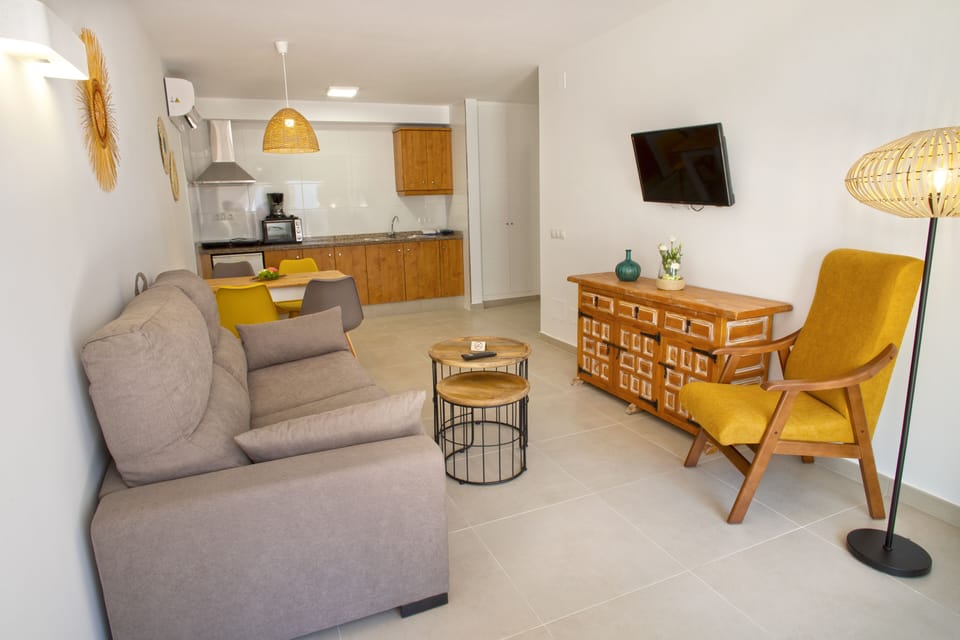 Standard Apartment | In-room safe, blackout drapes, free cribs/infant beds, free WiFi