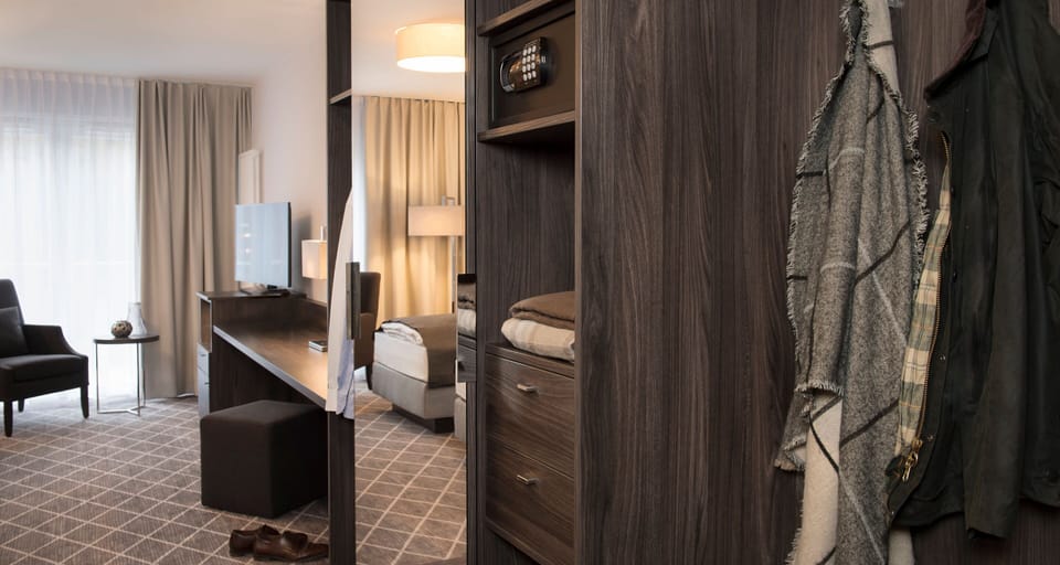 Superior Double Room | 1 bedroom, hypo-allergenic bedding, in-room safe, desk