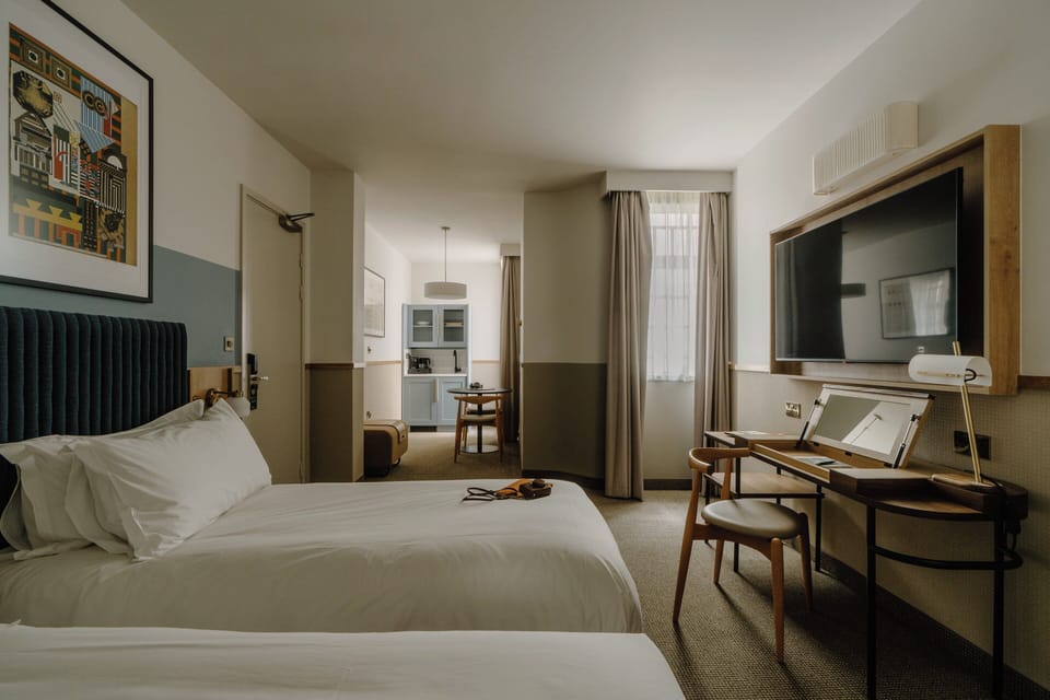 Superior Room, Kitchenette | Egyptian cotton sheets, premium bedding, in-room safe, desk