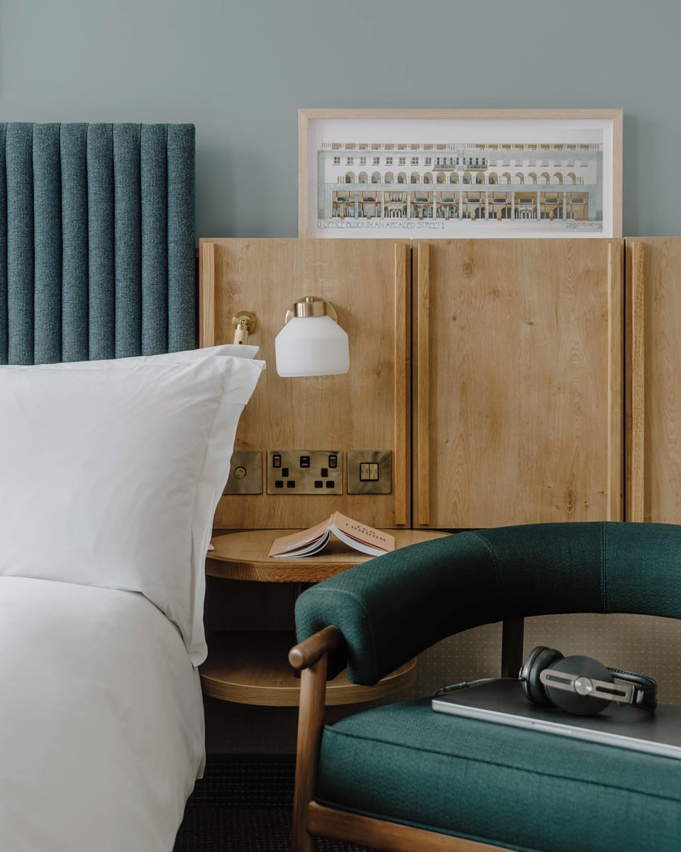 Premium bedding, in-room safe, desk, laptop workspace