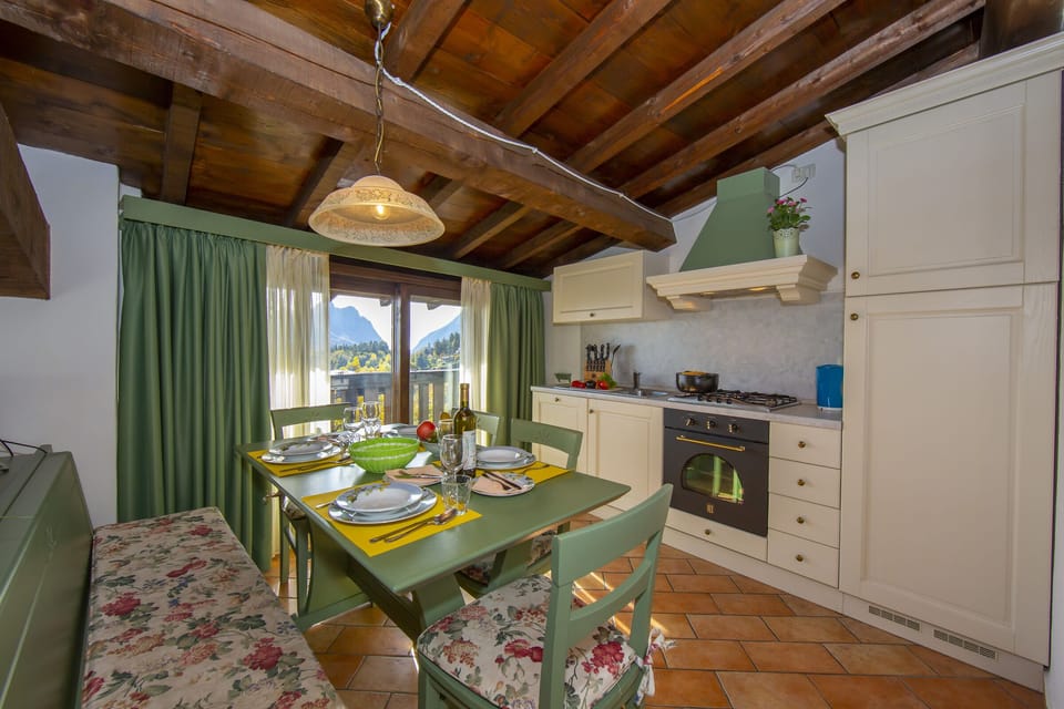 Kitchen and dining area