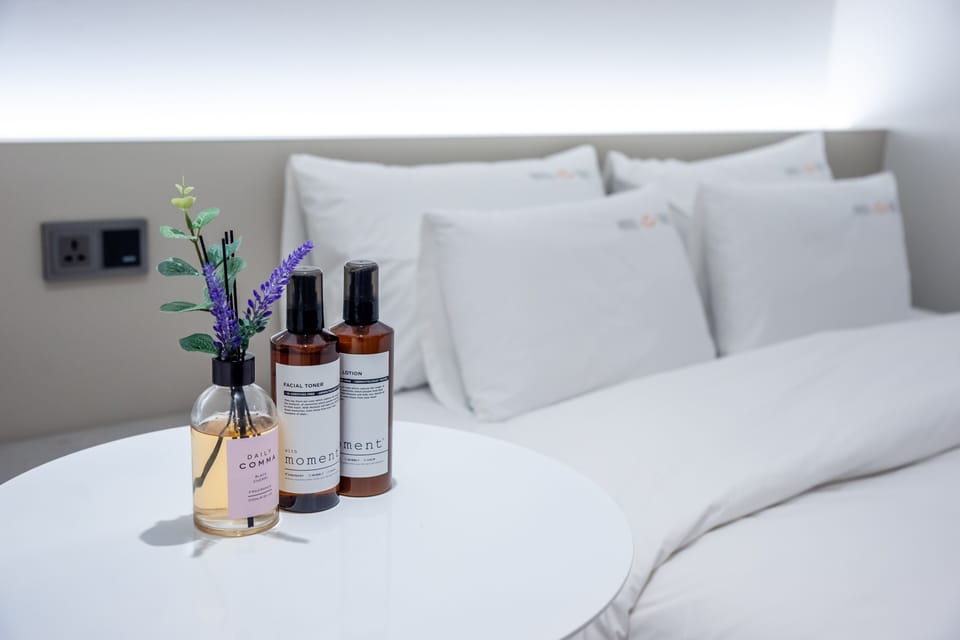 Family Twin Room | Premium bedding, down comforters, memory foam beds, desk